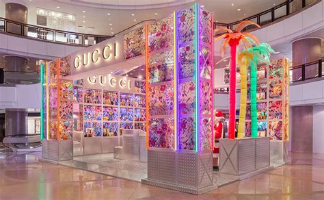 numero stores gucci